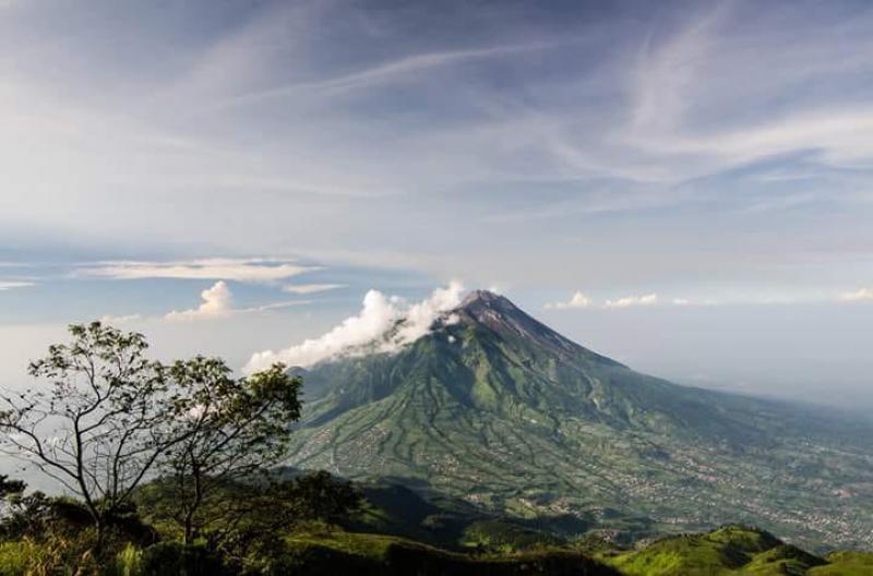 Gunung Berapi di Jawa Tengah