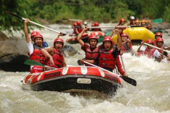 Rafting Sungai Elo Basecamp Puri Asri Magelang
